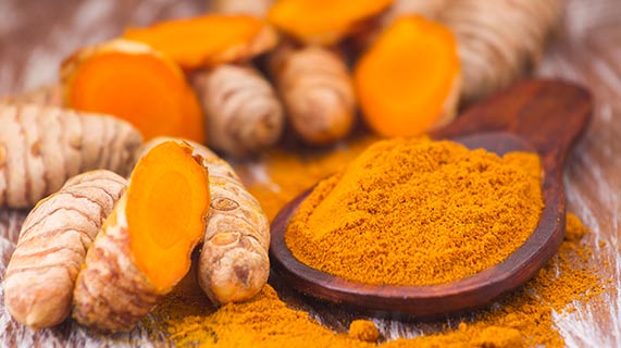 Curcumina: Entenda o que é e quais são os benefícios